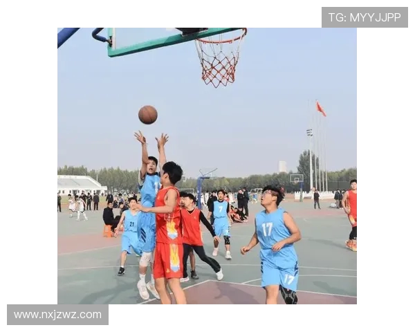 篮球点燃青春激情展现团队力量谱写拼搏与梦想的辉煌篇章 篮球点燃青春激情展现团队力量谱写拼搏与梦想的辉煌篇章