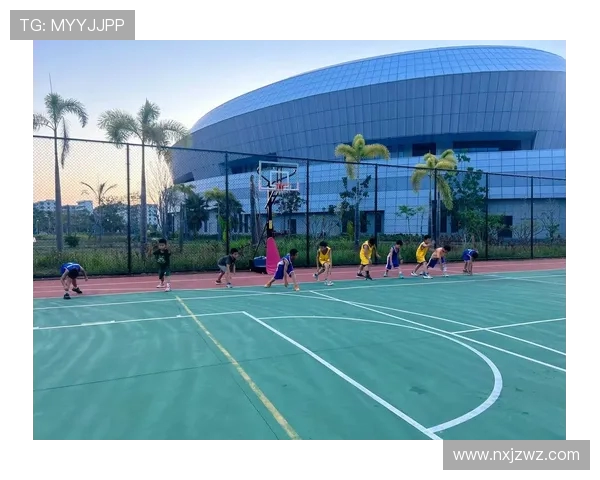 以篮球为核心探讨团队合作与竞技精神在青少年成长中的重要作用 以篮球为核心探讨团队合作与竞技精神在青少年成长中的重要作用