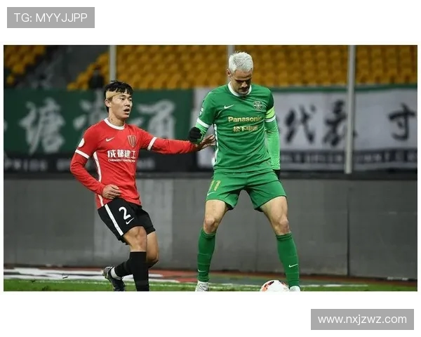 亚特兰大对阵海法首发阵容揭晓双方球员状态分析与战术布局探讨