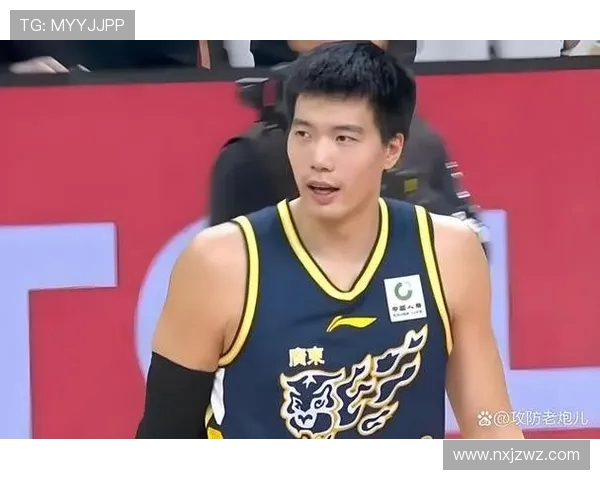 广东对阵广厦精彩文字直播全程回顾与赛况分析